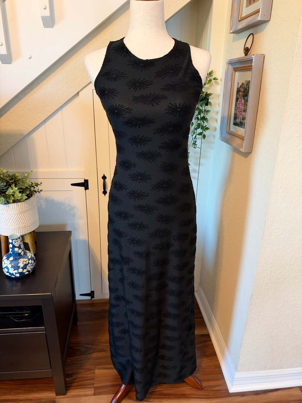 Vtg 1990s High Maintenance Black Sleeveless Knit Maxi Dress Textured Sunburst S